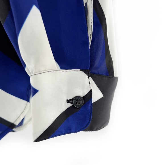 LAUREN Ralph Lauren Chevron Print V-Neck Blouse Long Sleeve Size Petite Medium - Picture 8 of 13